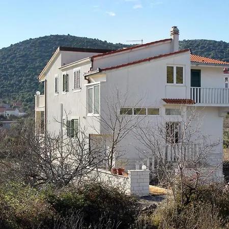 With A Parking Space Vinisce, Trogir - 5978 Διαμέρισμα Vinišće